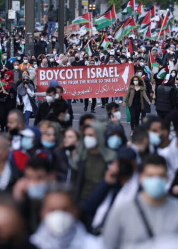 দুনিয়া ফিলিস্তিনের মুক্তিবাহিনির সাথে আছে